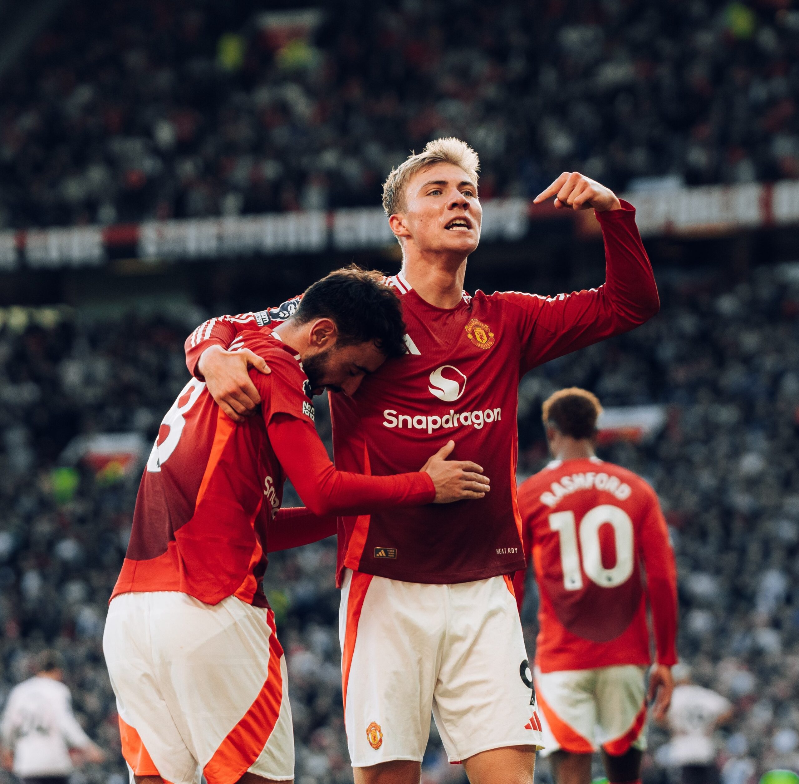 Man United End Winless Run After Edging Brentford 2-1