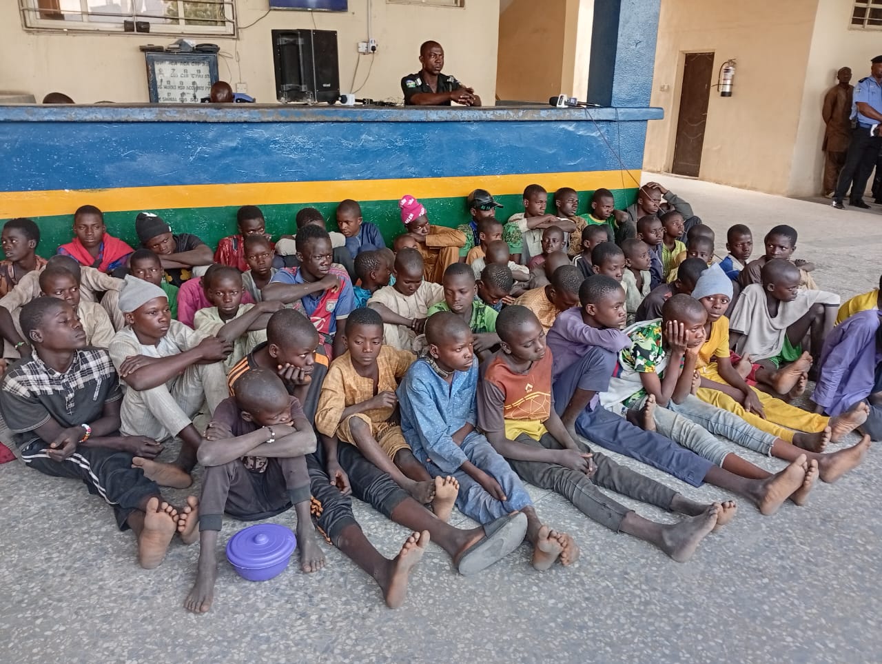 Police Nab Suspected Human Traffickers With 59 Children In Abuja