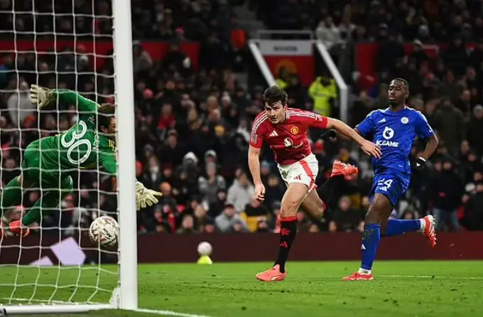 FA Cup: Van Nistelrooy Fumes At Maguire's Controversial Late Winner vs Leicester