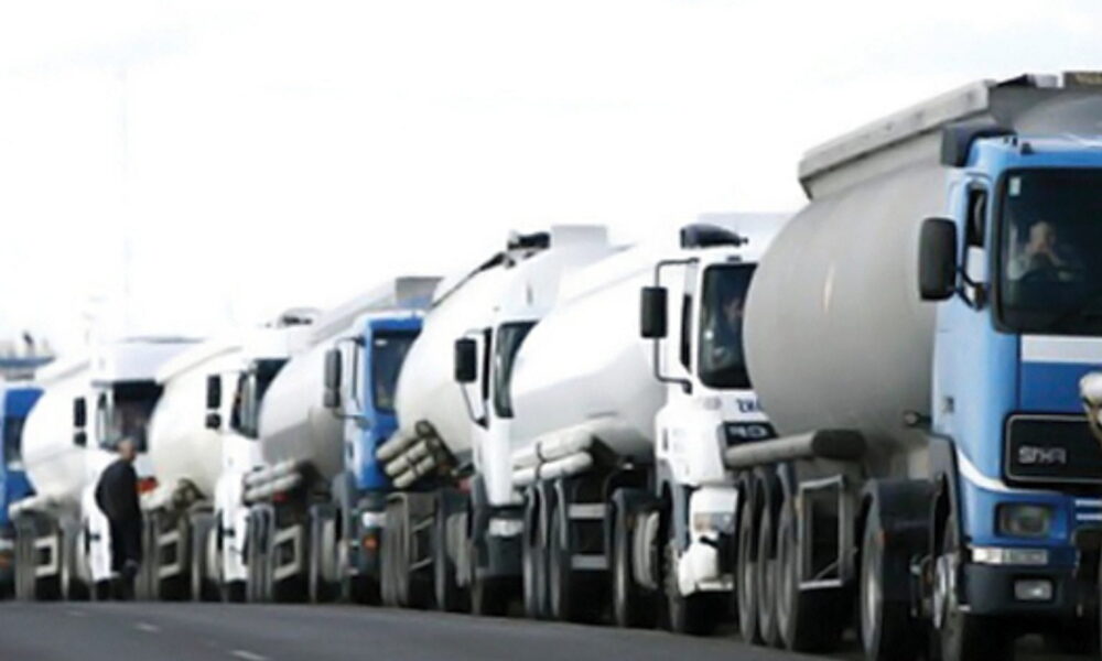 Federal Government Bans 60k Litre Fuel Tankers from Operating on Nigerian Roads